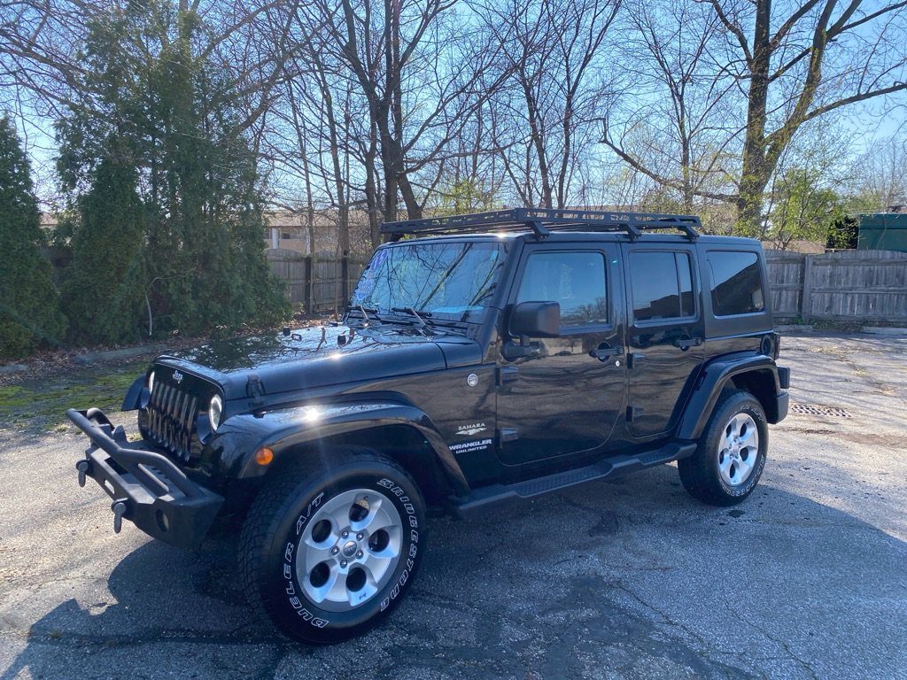 Used 2015 Jeep Wrangler Unlimited Sahara w/ Connectivity Group