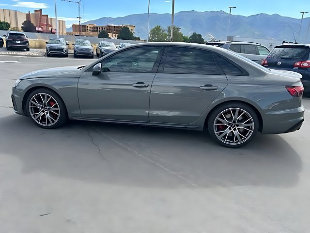 Used 2023 Audi S4 Premium Plus w/ Premium Plus Package AWD/4WD image 6