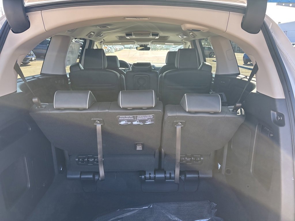 New 2026 Honda Odyssey Touring image 18
