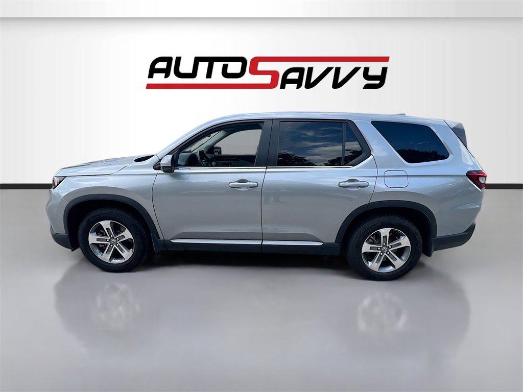 Used 2025 Honda Pilot EX-L image 4