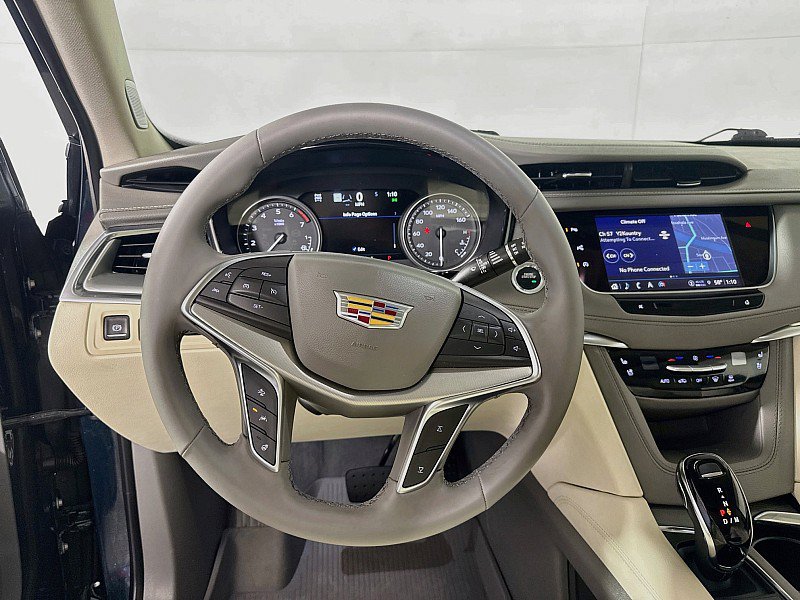 Used 2025 Cadillac XT5 Premium Luxury w/ Technology Package AWD/4WD image 25