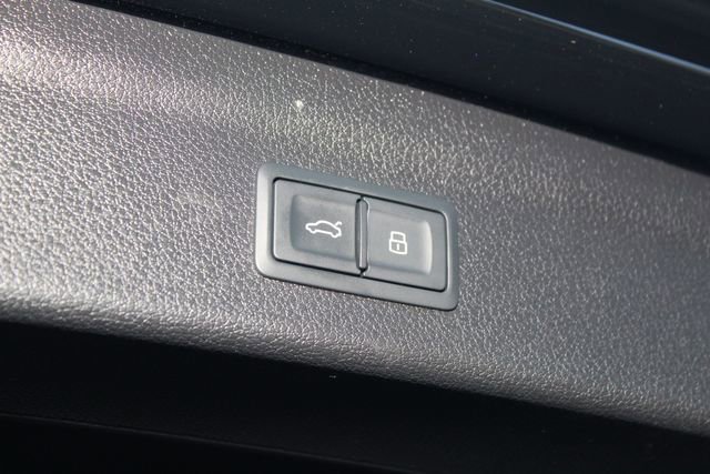 Used 2022 Audi Q3 2.0T Premium image 9