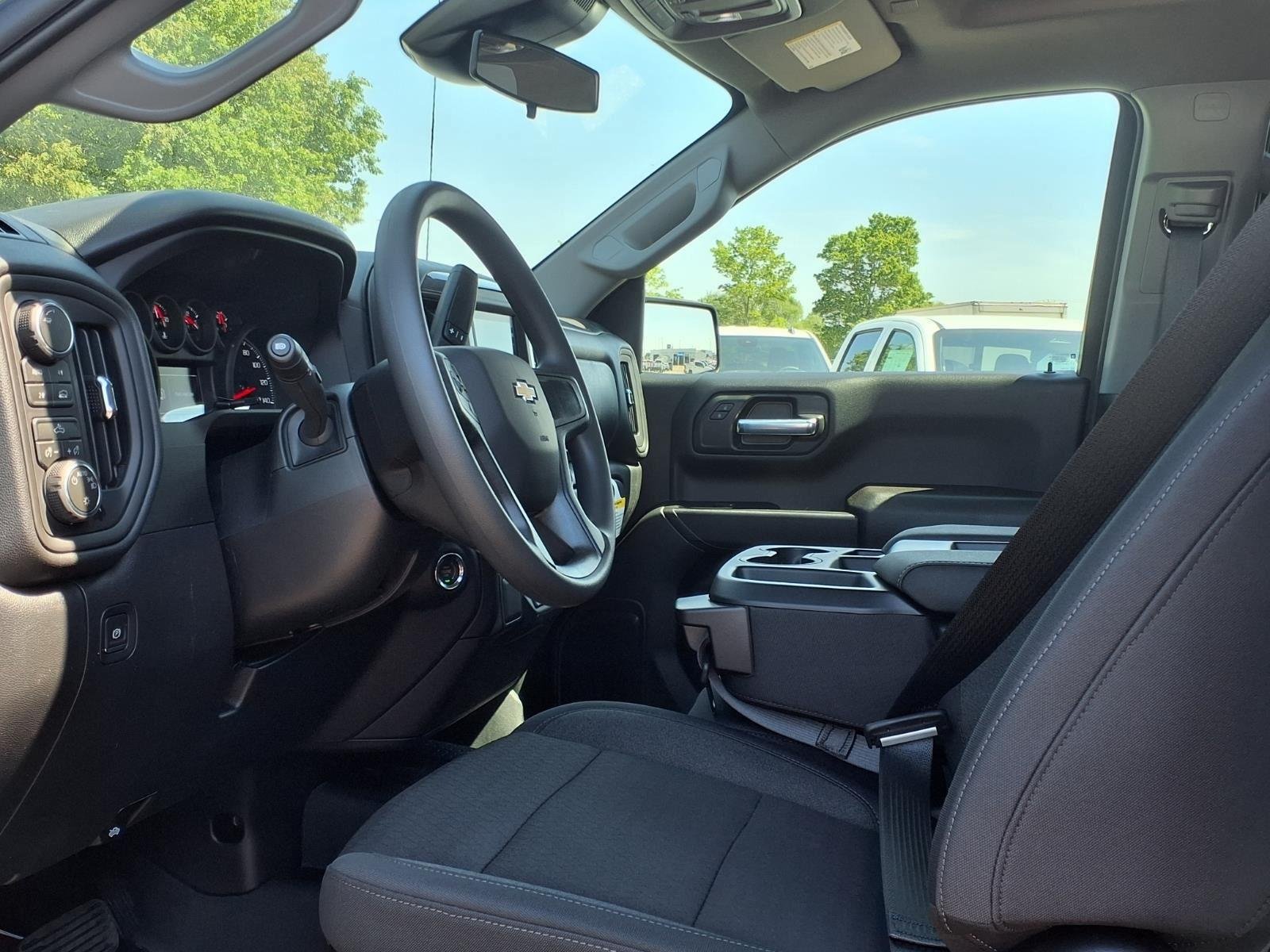 New 2026 Chevrolet Silverado 1500 Custom AWD/4WD image 13