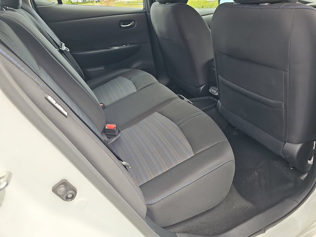Used 2024 Nissan Leaf S FWD image 15