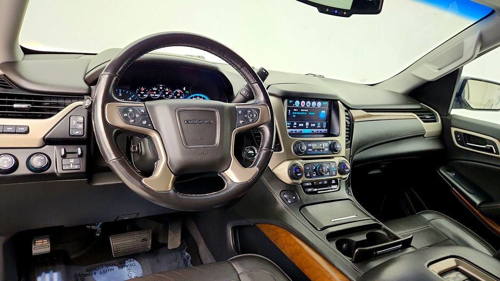 Used 2019 GMC Yukon Denali w/ Open Road Package AWD/4WD image 13