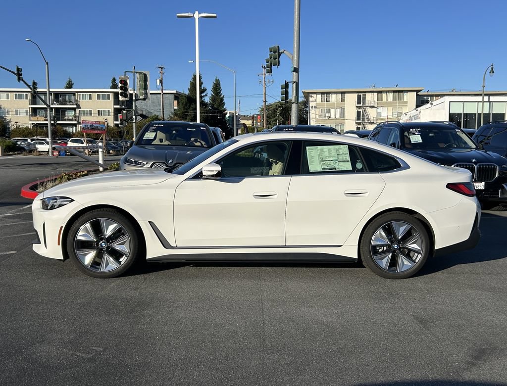 New 2026 BMW i4 eDrive40 w/ Premium Package RWD image 2