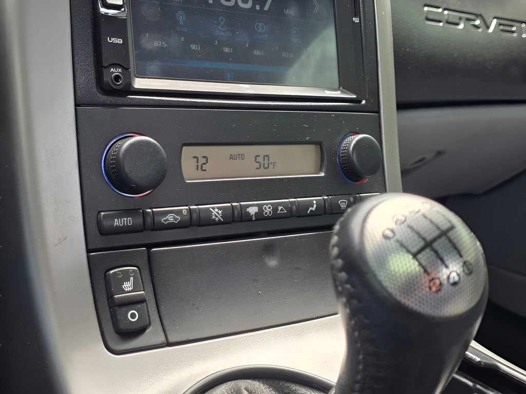 Used 2005 Chevrolet Corvette Convertible w/ Preferred Equipment Group image 23