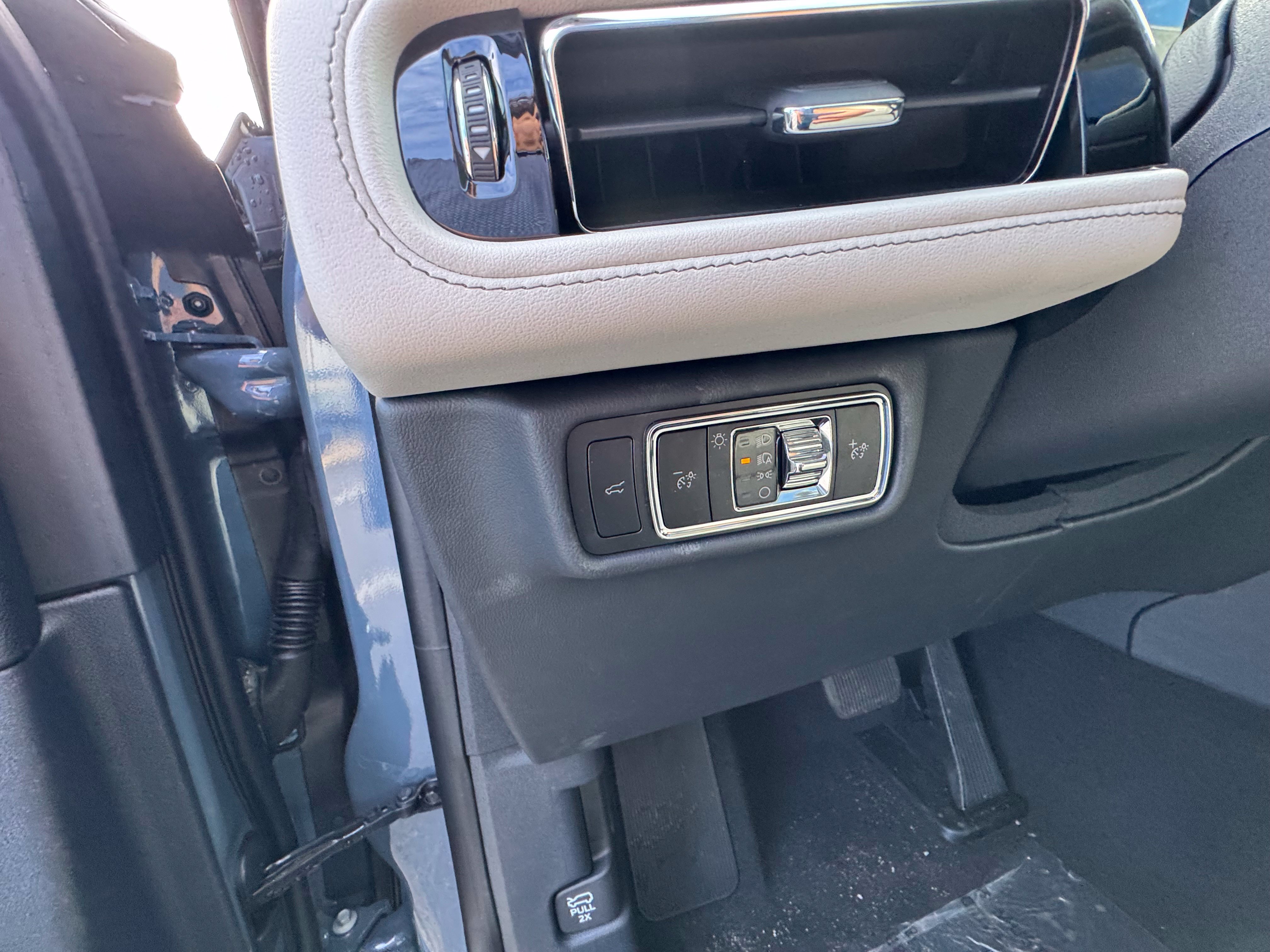 New 2026 Lincoln Aviator Reserve w/ Jet Appearance Package AWD/4WD image 28