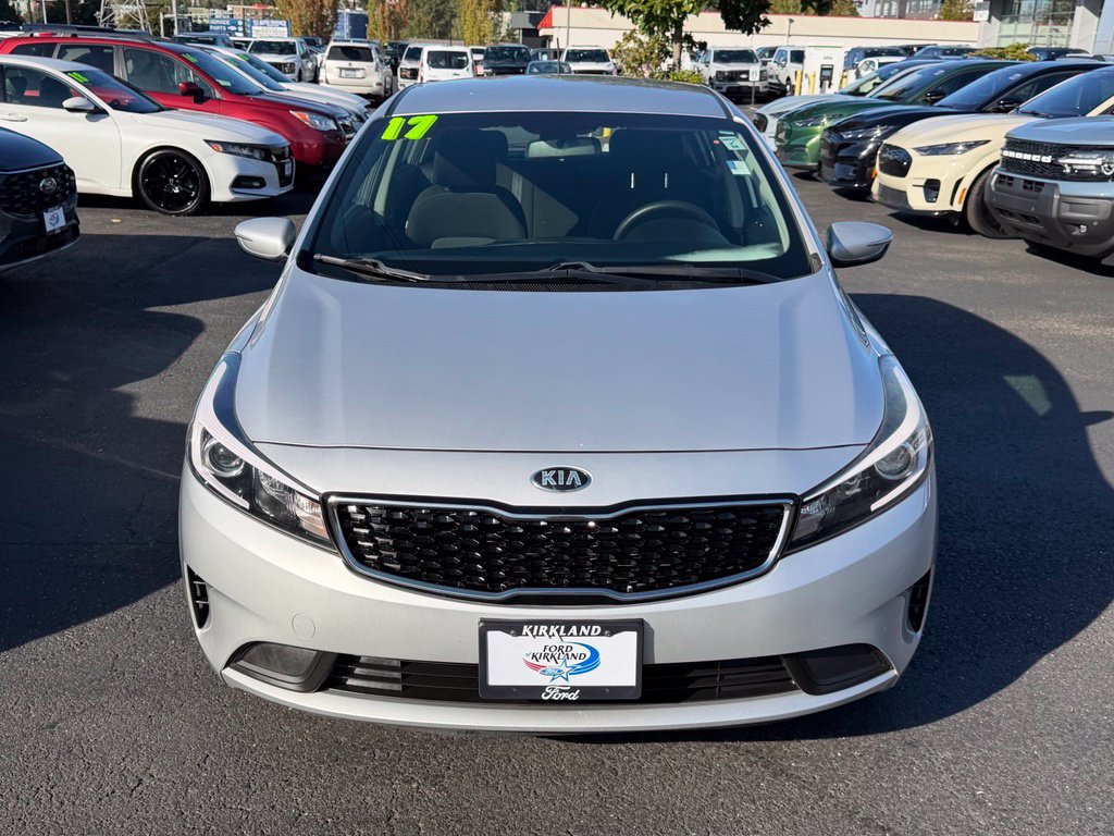 Used 2017 Kia Forte LX FWD image 5