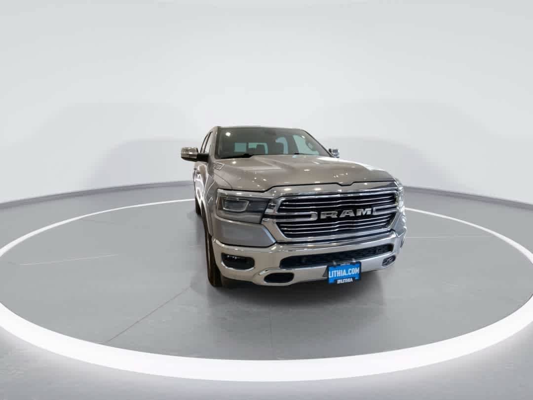 Used 2019 RAM 1500 Laramie AWD/4WD image 3