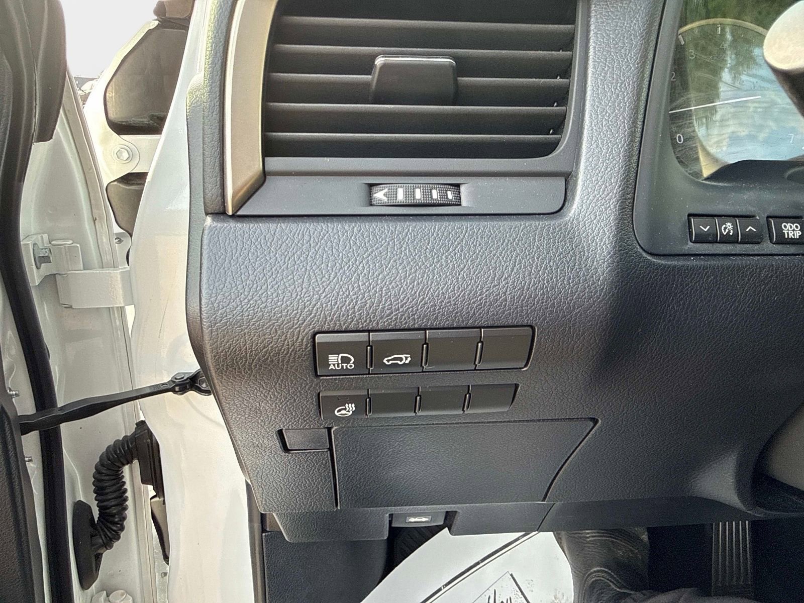 Used 2021 Lexus RX 350L FWD w/ Premium Package image 31