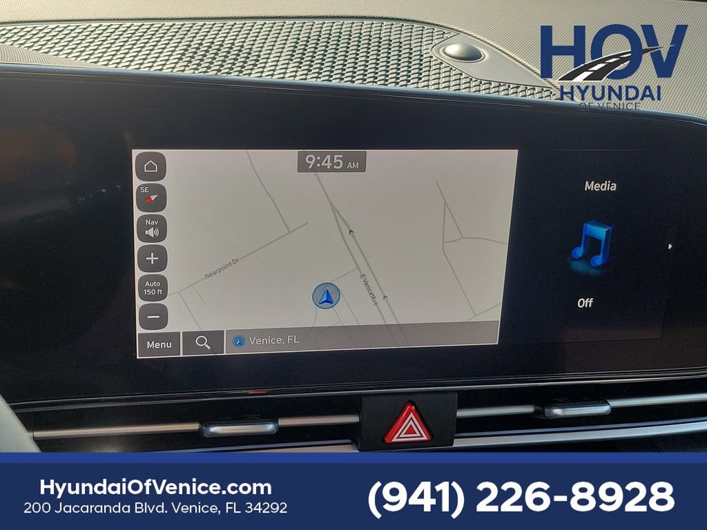 Certified 2023 Hyundai Elantra Limited image 34