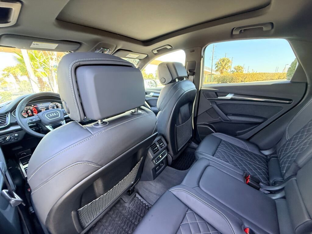 Used 2024 Audi SQ5 Prestige image 19
