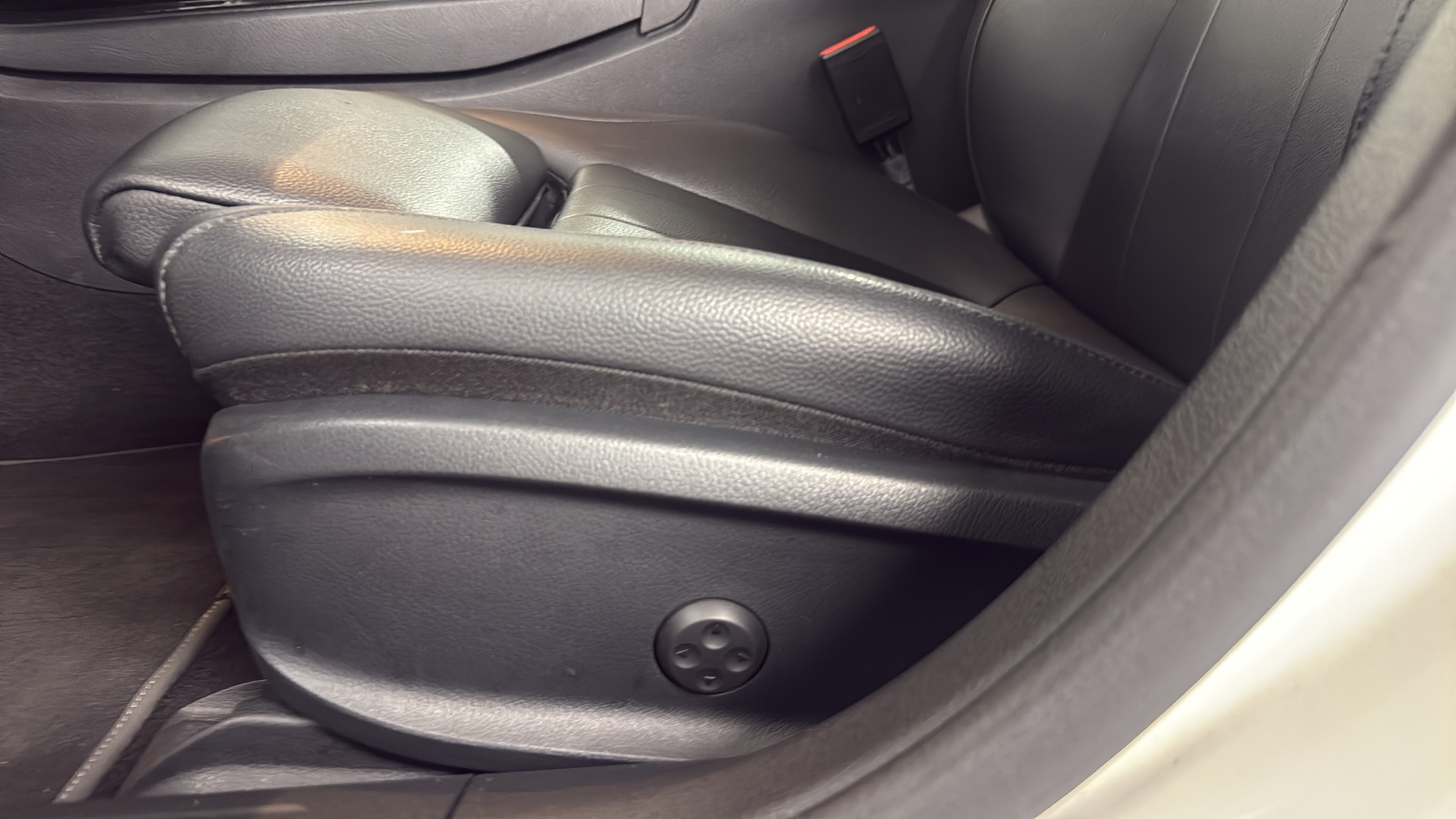 Certified 2022 Mercedes-Benz A 220 4MATIC image 10