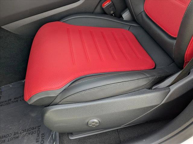 New 2026 Mercedes-Benz GLC 300 image 4