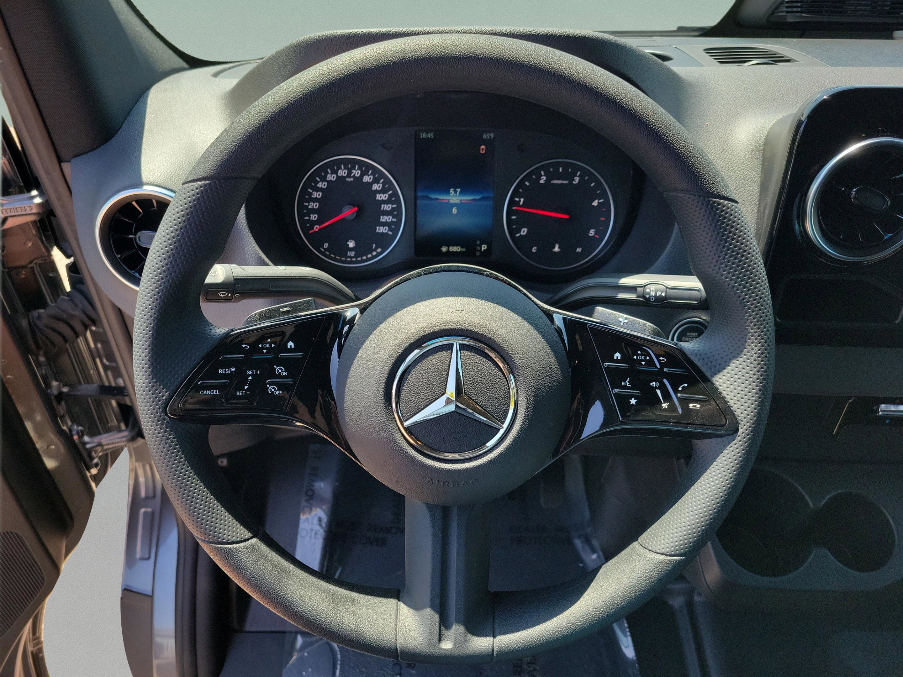 New 2025 Mercedes-Benz Sprinter 2500 image 25