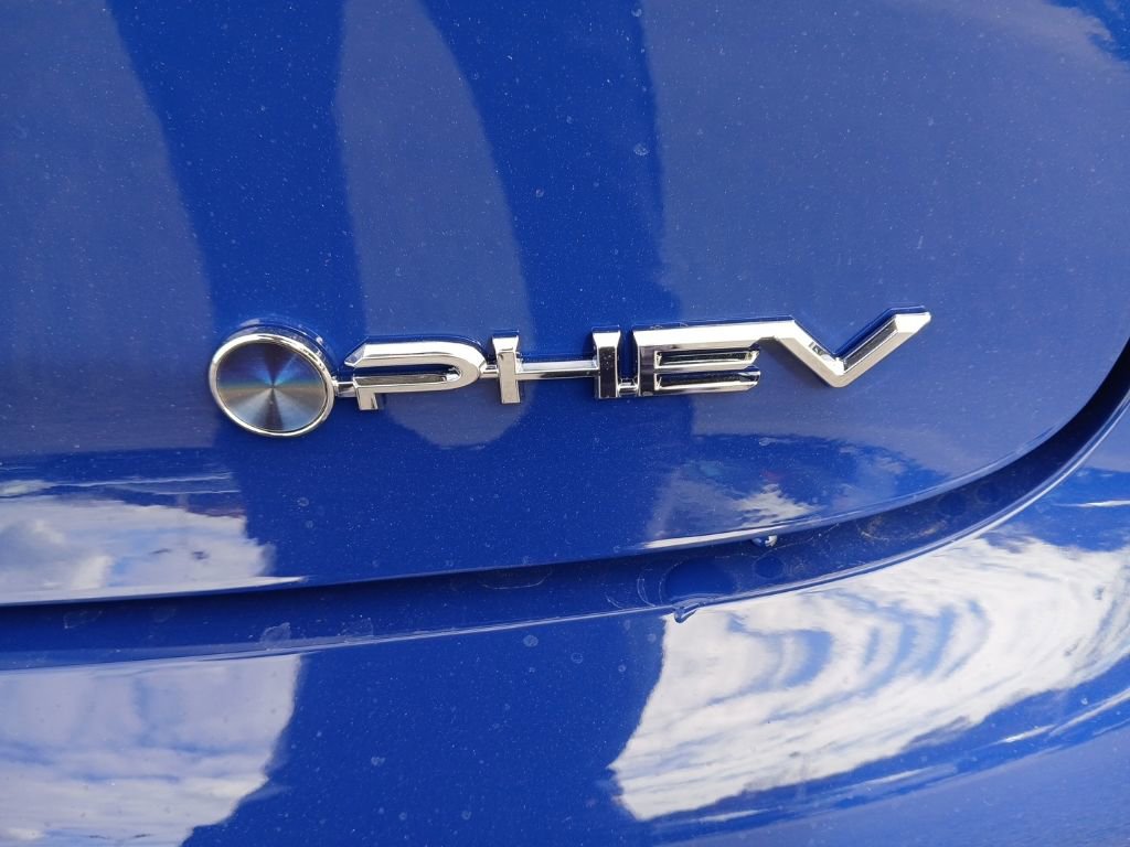 New 2026 Toyota Prius Plug-In Hybrid image 9