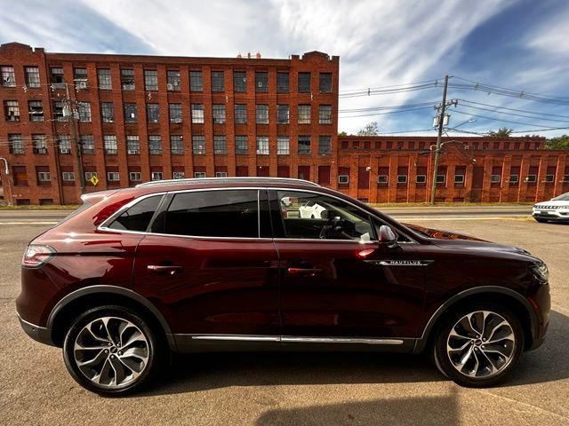 Used 2022 Lincoln Nautilus Reserve w/ Equipment Group 201A AWD/4WD image 8