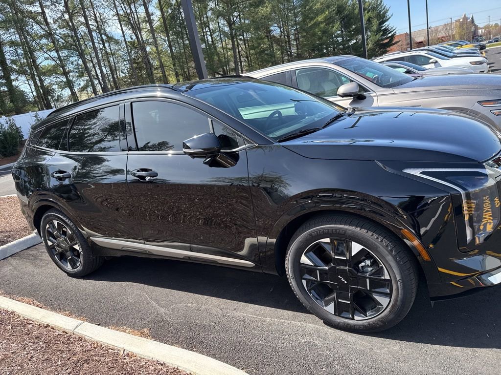Used 2026 Kia Sportage SX image 2