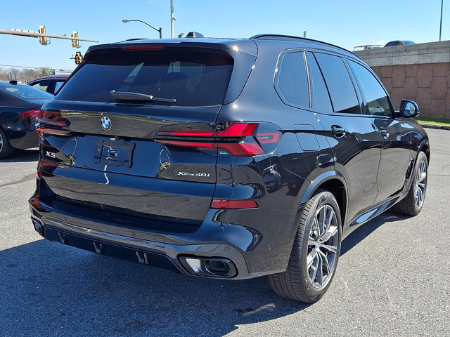 New 2026 BMW X5 xDrive40i w/ M Sport Package image 4