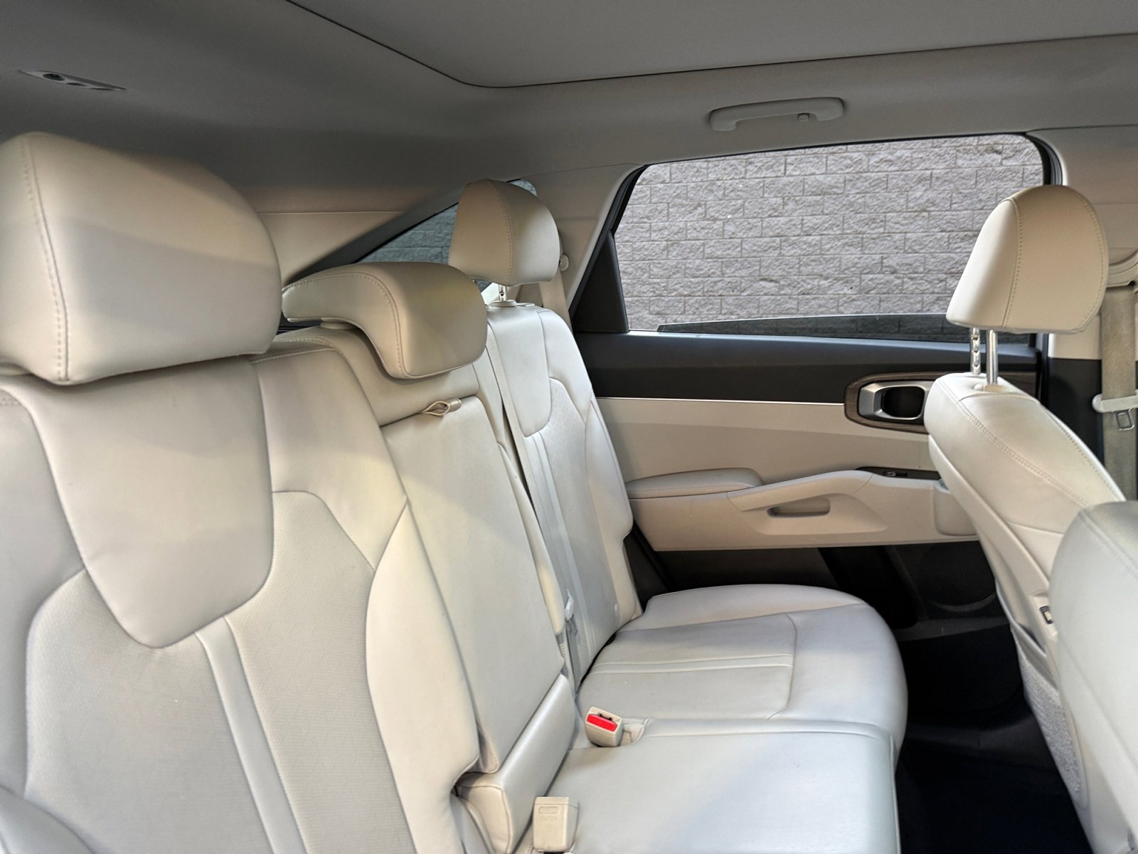 Used 2023 Kia Sorento S w/ Panoramic Sunroof Package image 20