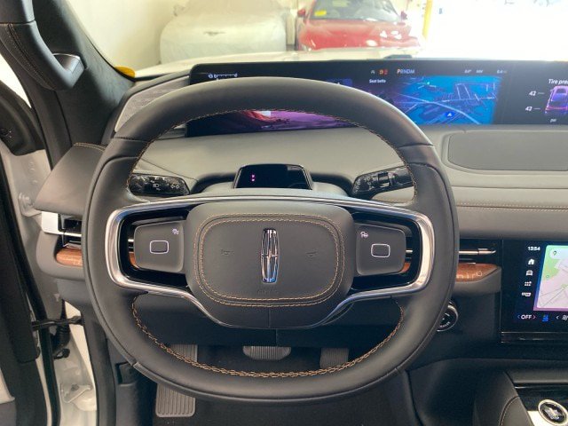New 2027 Lincoln Navigator L Black Label AWD/4WD image 22