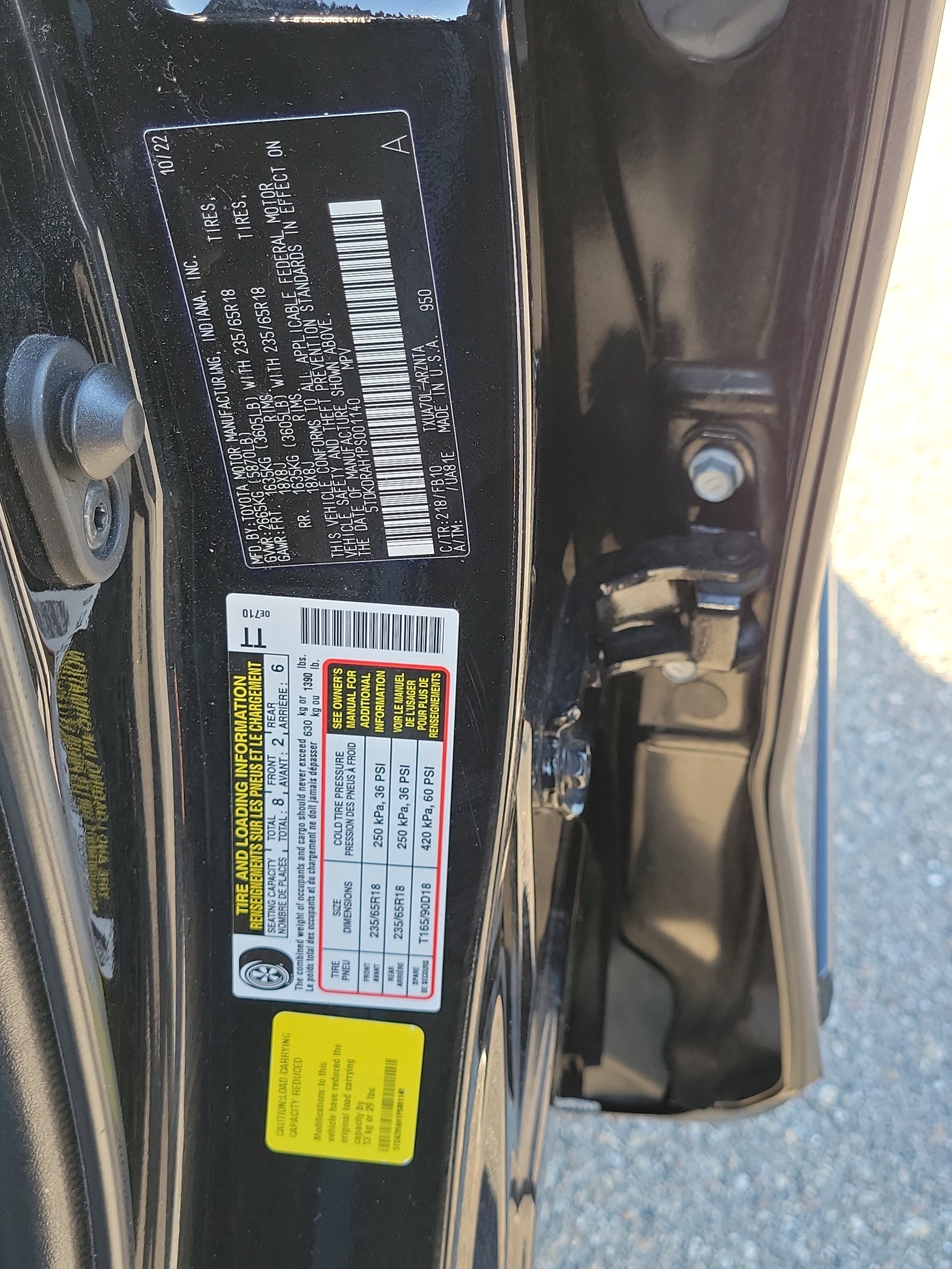 Used 2023 Toyota Highlander LE image 28