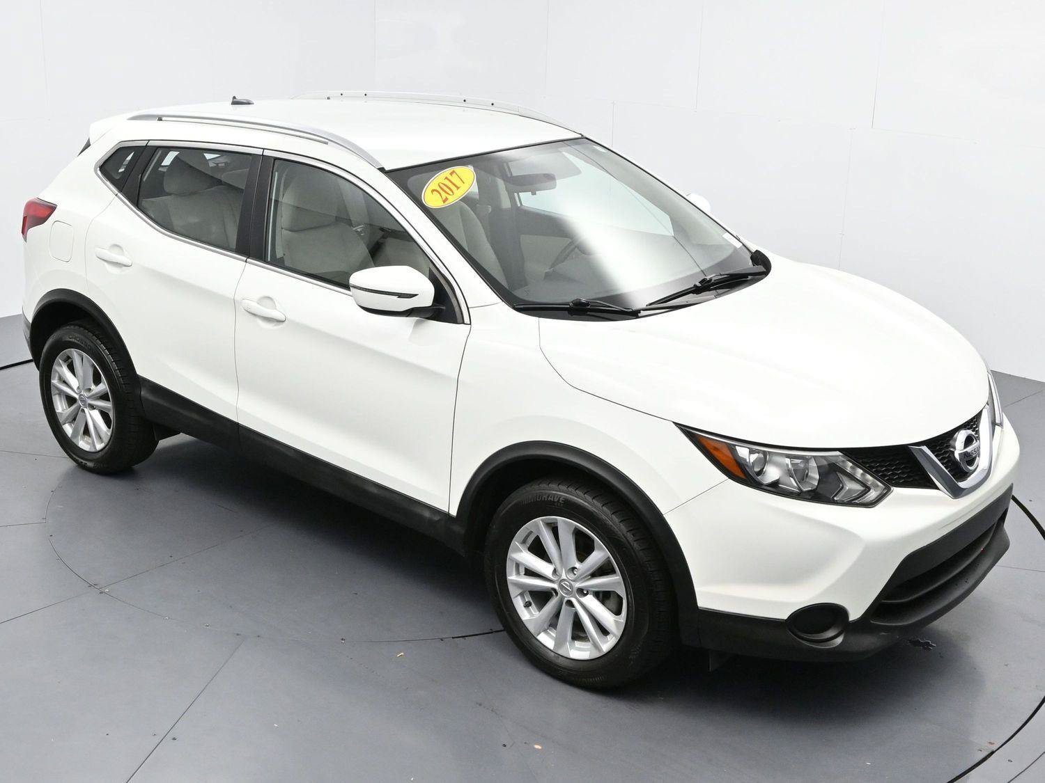 Used 2017 Nissan Rogue Sport SV FWD image 37