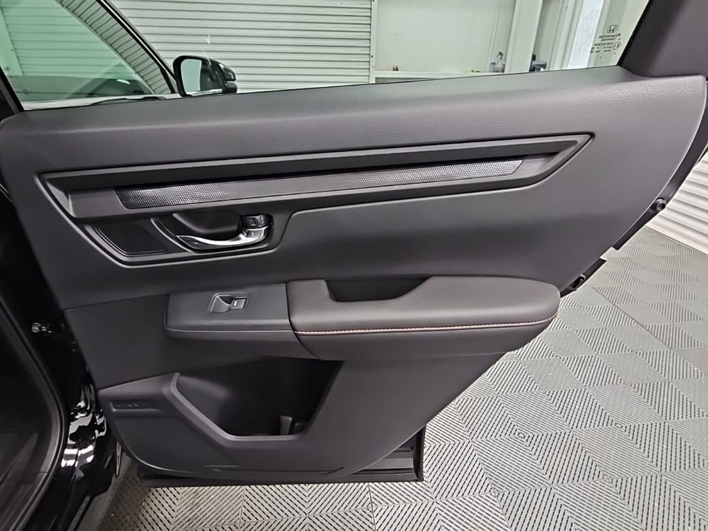 Used 2025 Honda CR-V Sport-L image 37