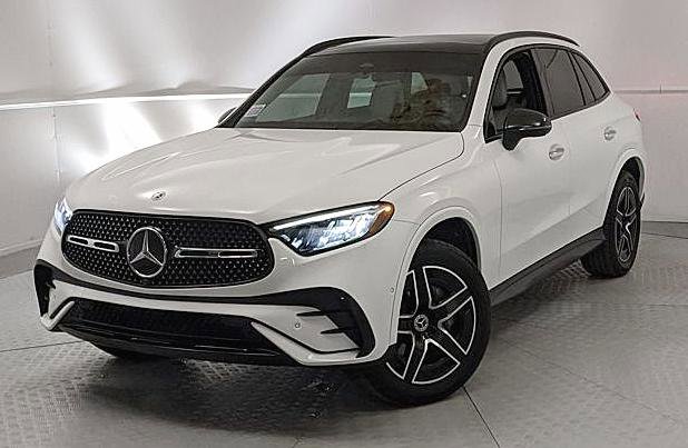 Used 2023 Mercedes-Benz GLC 300 4MATIC image 6