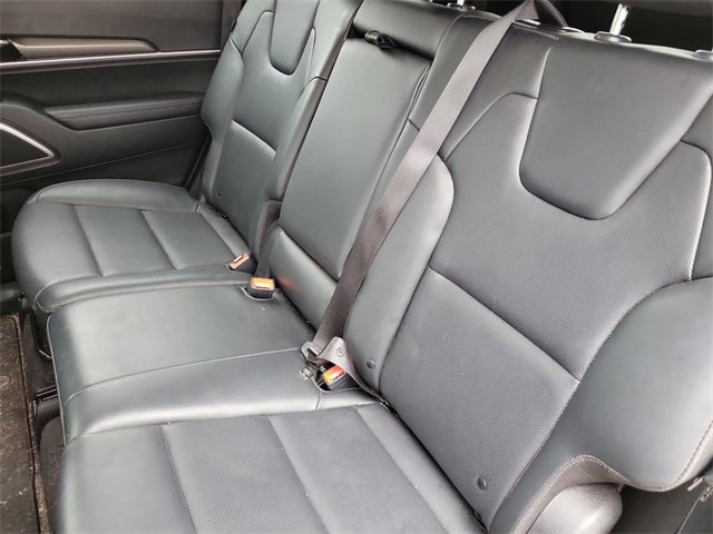 Certified 2025 Kia Telluride LX image 13