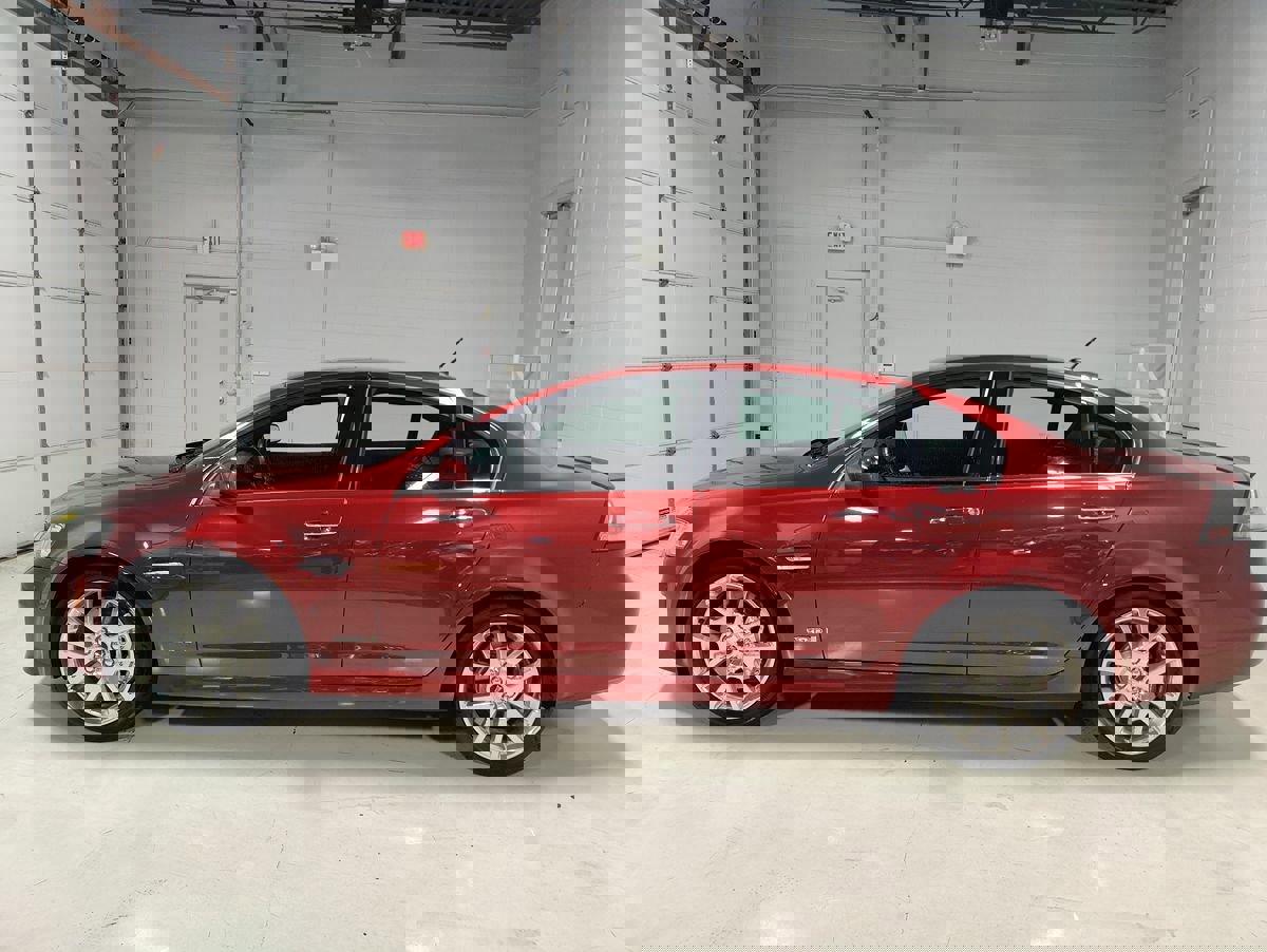 Used 2009 Pontiac G8 GXP image 17