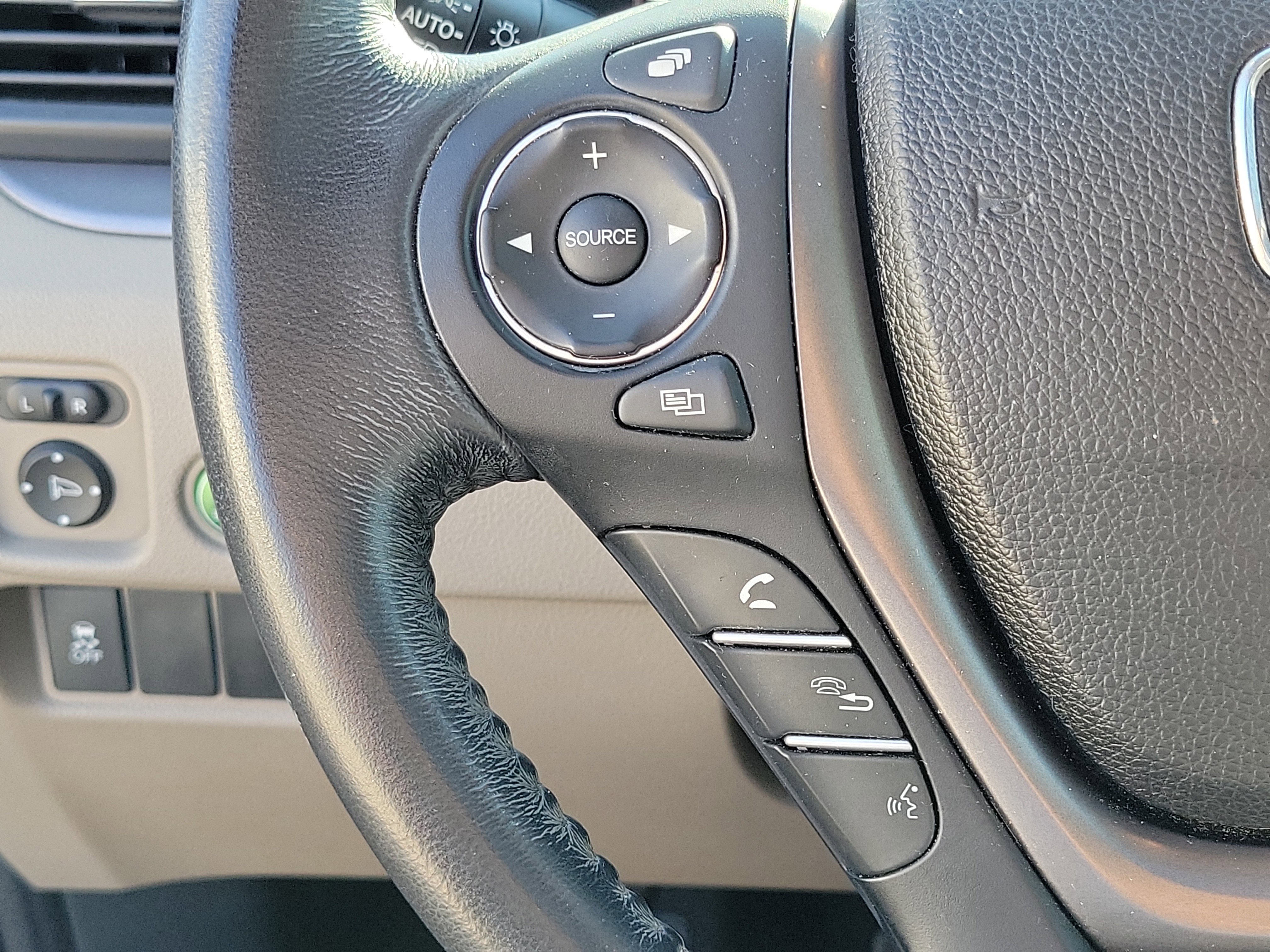 Used 2017 Honda Pilot EX-L image 26