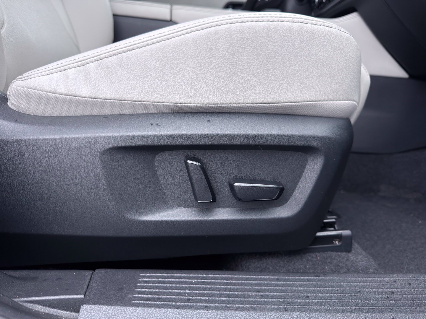 Used 2023 Nissan Rogue SL w/ SL Premium Package AWD/4WD image 43