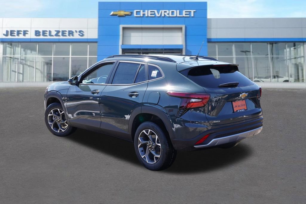 New 2026 Chevrolet Trax LT w/ Driver Confidence Package image 5
