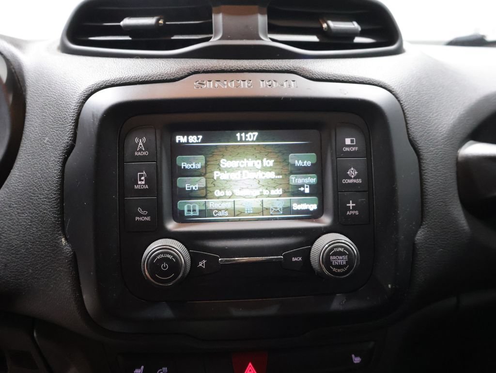 Used 2017 Jeep Renegade Trailhawk w/ Popular Equipment Group AWD/4WD image 24