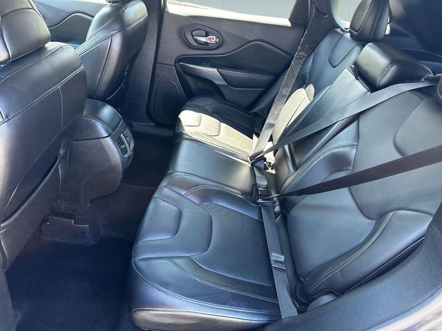 Used 2019 Jeep Cherokee Limited AWD/4WD image 23