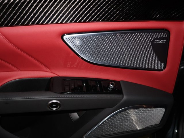 Used 2023 Maserati Grecale Modena image 11