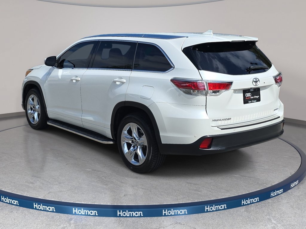 Used 2016 Toyota Highlander Limited w/ Preferred Accessory Package FWD image 8