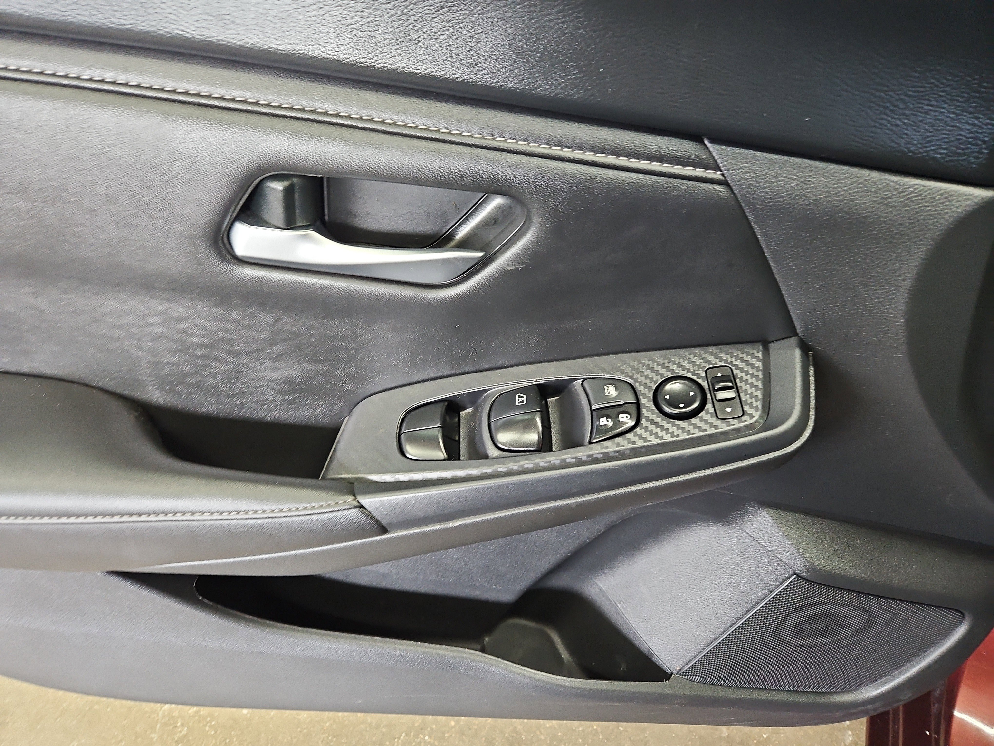 Used 2024 Nissan Sentra SV FWD image 7