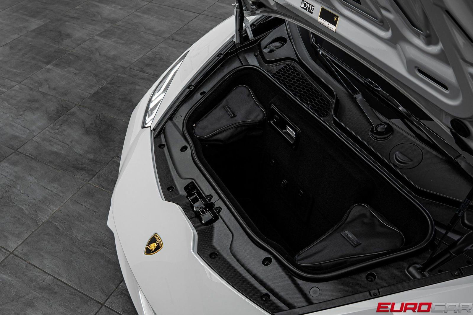 Used 2023 Lamborghini Huracan EVO image 10