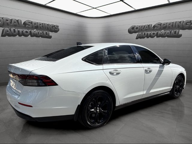 Used 2025 Honda Accord SE image 7