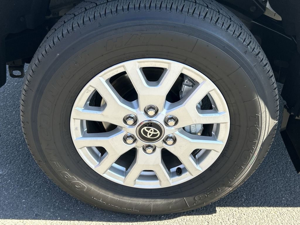 Used 2025 Toyota Tacoma SR5 image 32