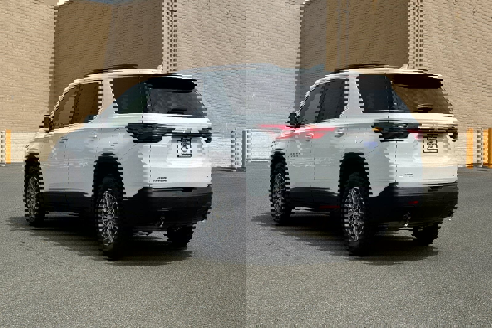 Used 2023 Chevrolet Traverse LT image 6