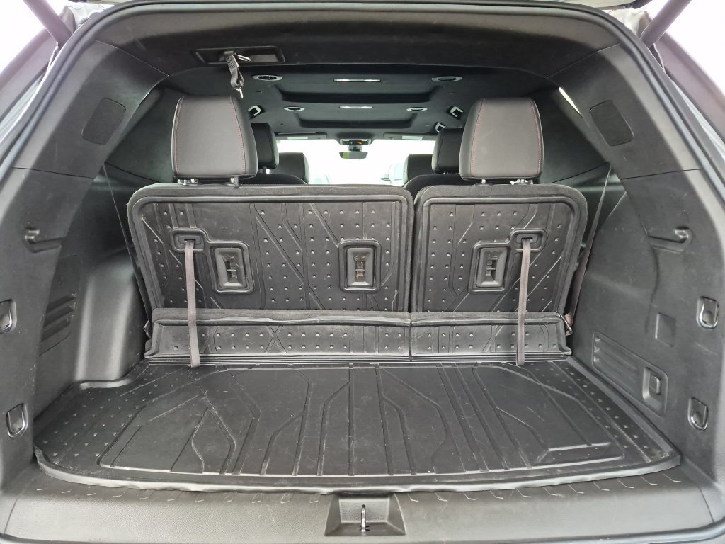 Certified 2023 Chevrolet Traverse RS w/ LPO, Floor Liner Package AWD/4WD image 25