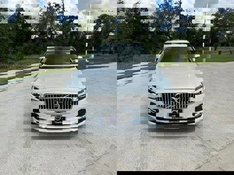 Certified 2024 Volvo S90 T8 Ultimate w/ Lounge Package image 6