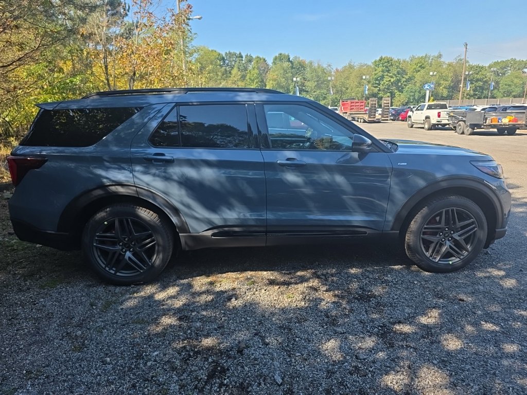 New 2027 Ford Explorer ST-Line w/ ST-Line Street Pack AWD/4WD image 9
