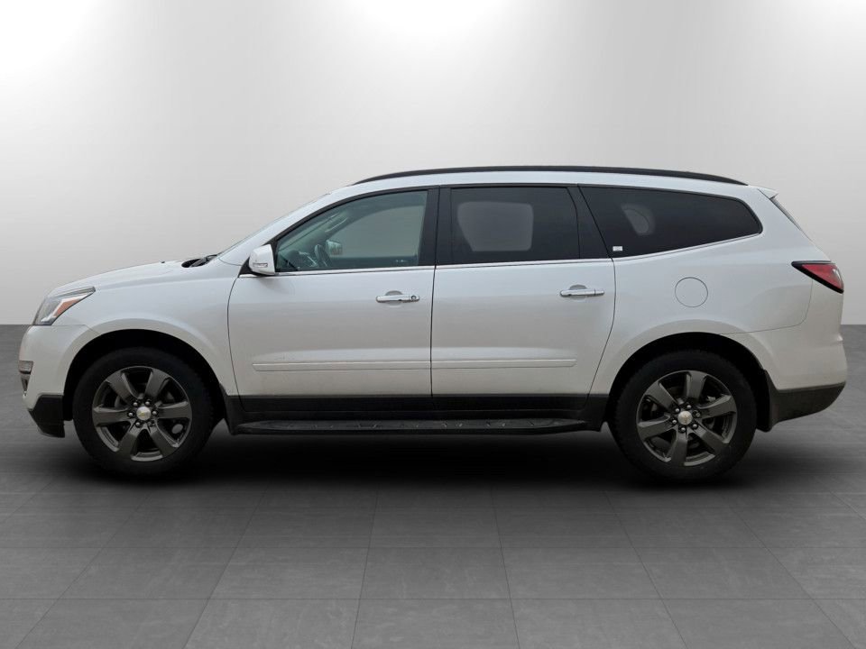Used 2017 Chevrolet Traverse LT w/ Graphite Special Edition image 10