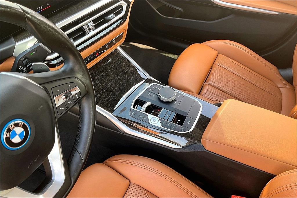 Used 2023 BMW 330e w/ Driving Assistance Package image 17