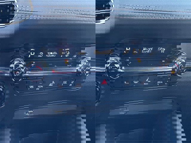 Used 2019 MAZDA MAZDA3 Hatchback w/ Premium Package image 19